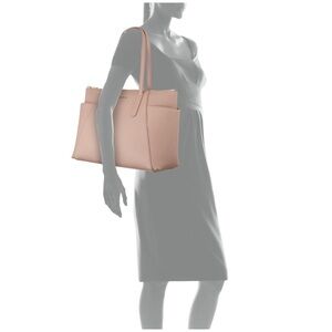 Furla | Ariana Medium Leather Zip Tote Bag